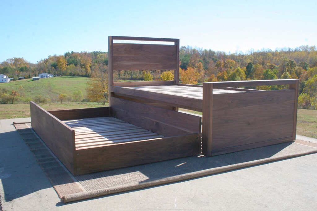 Can adults sleep on trundle beds?, Can adults sleep on trundle beds?