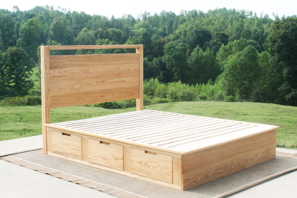 Platform Bed with 6 drawers and headboard with top bar
