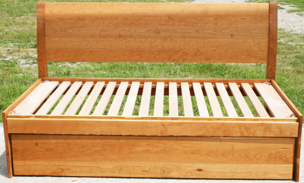 Can adults sleep on trundle beds?, Can adults sleep on trundle beds?