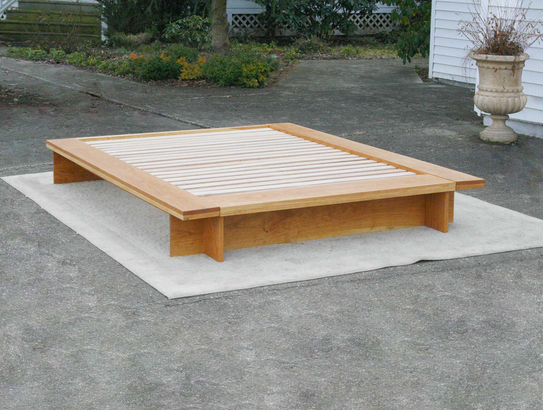 Low Platform Bed with wide platform and optional side tables NcFwN01