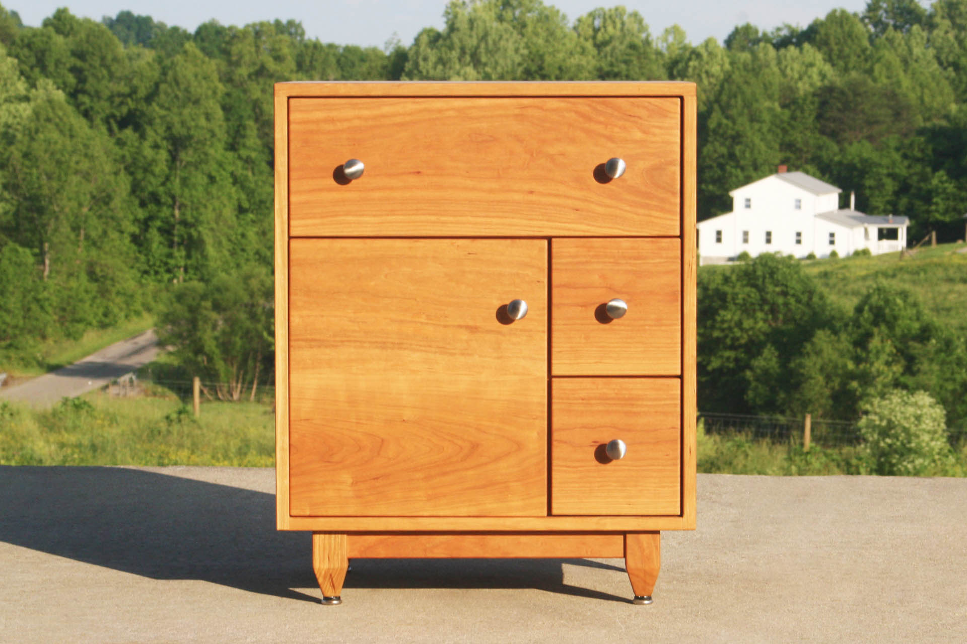 Art Deco nightstand bt031a