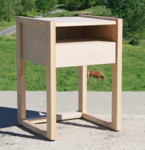 Bedside Cabinet with 1 inset drawer and 1 shelf side view maple