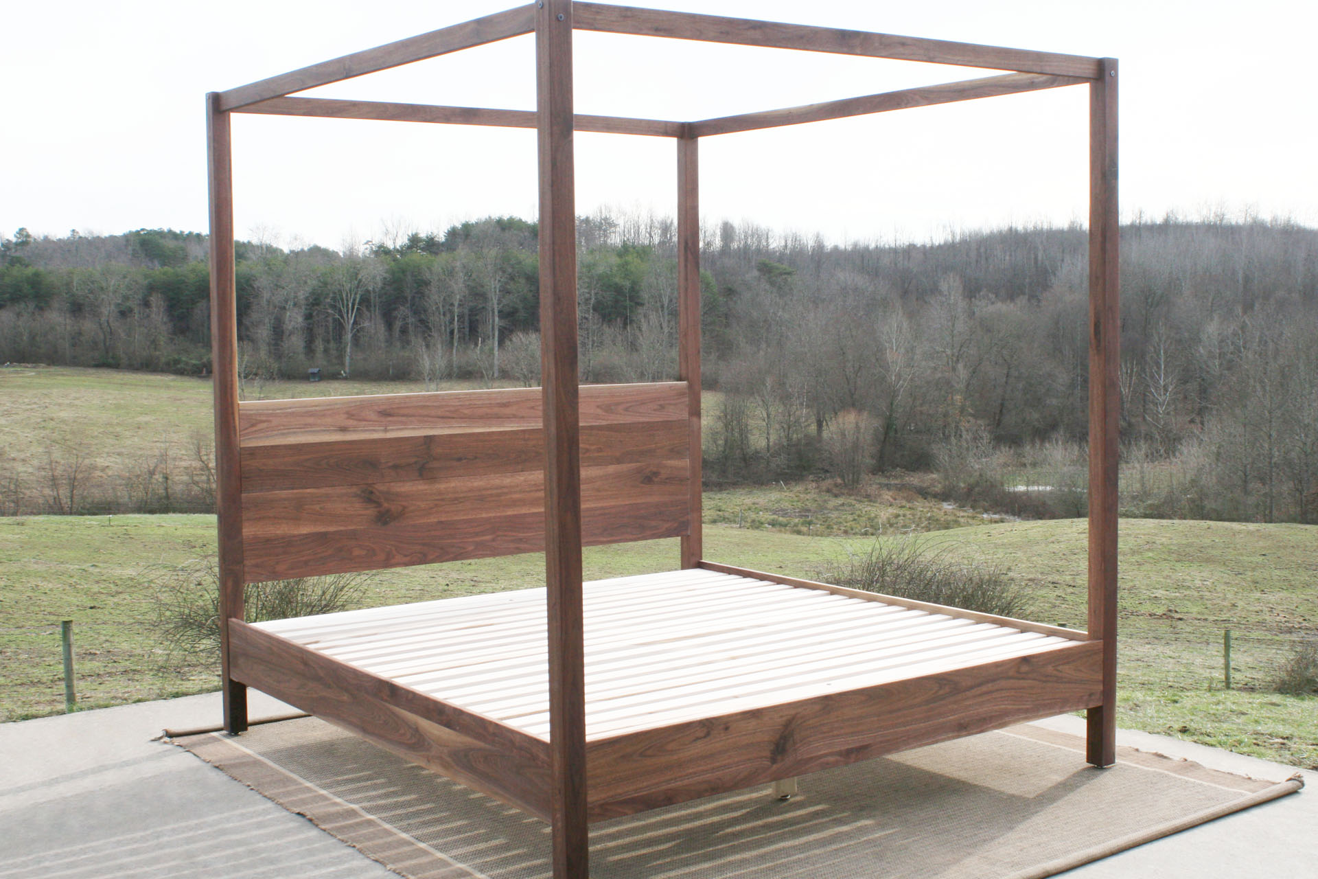 Wood canopy bed with square posts cbrnv6