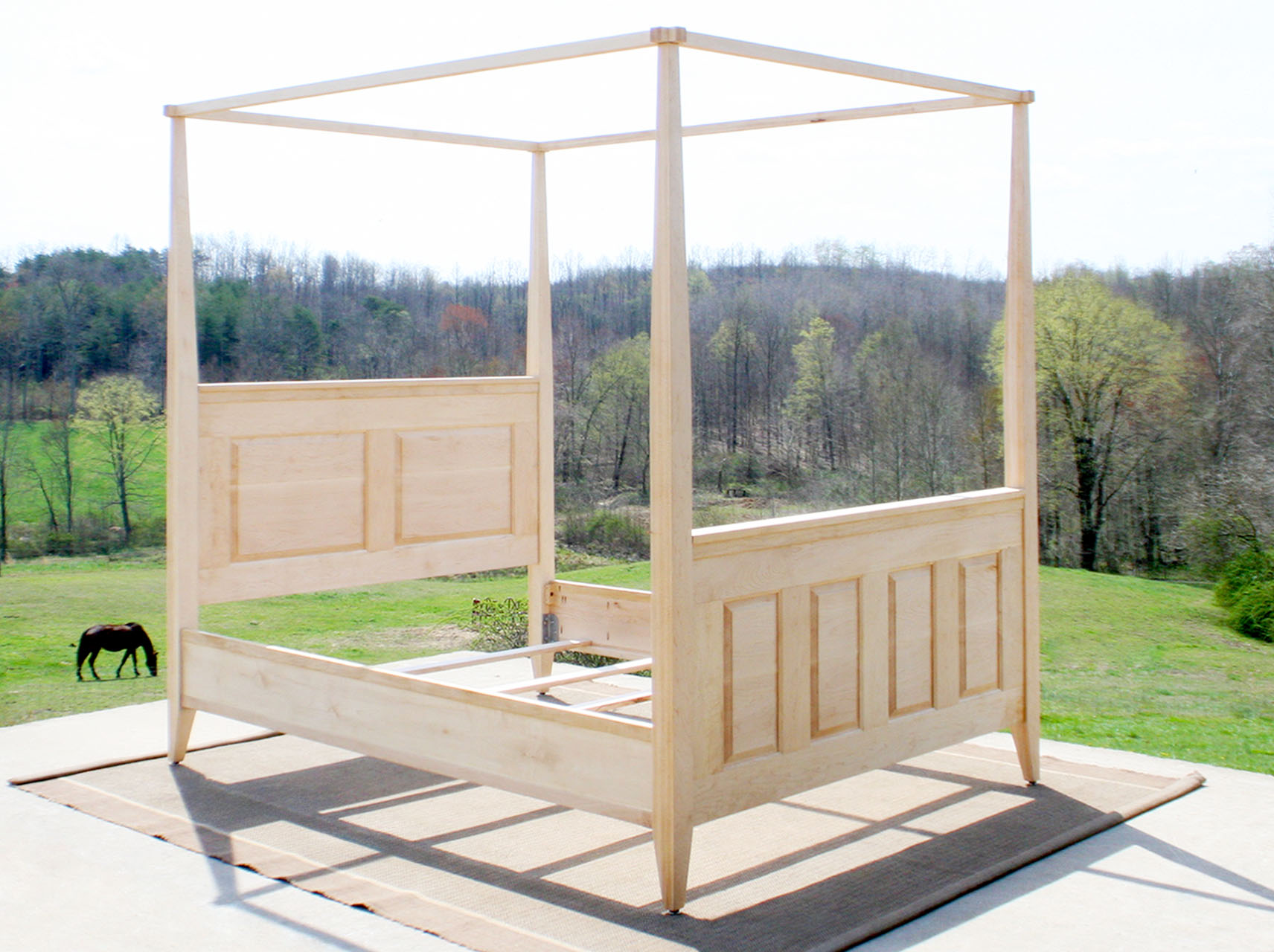 Paneled Canopy Bed with tapered posts ccrnp7
