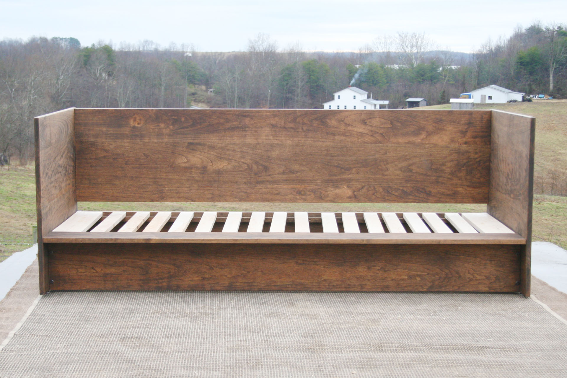 Day Bed with a solid back and sides dcrnv2