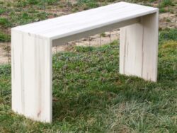 Simple Table side view