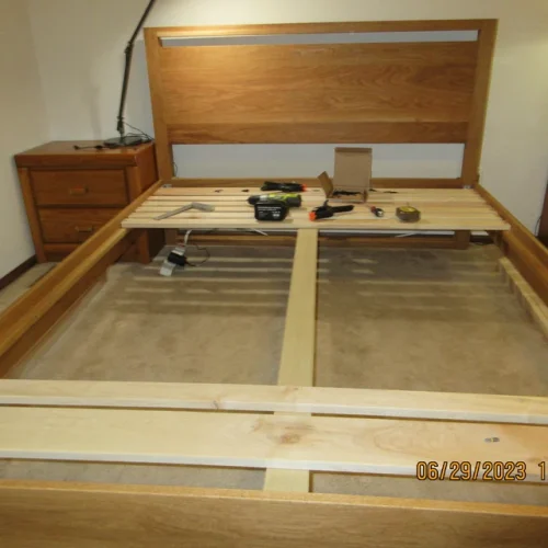 Click to view full screen Modern platform bed with headboard NbRnV04 photo review