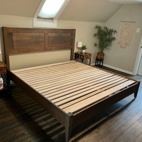 Click to view full screen Low profile platform bed with paneled headboard NcRnP02b photo review