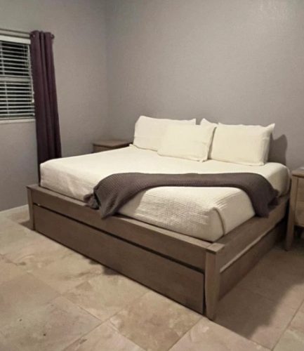 Click to view full screen Dresser with 5 Inset Drawers, Corner Posts x5410a photo review